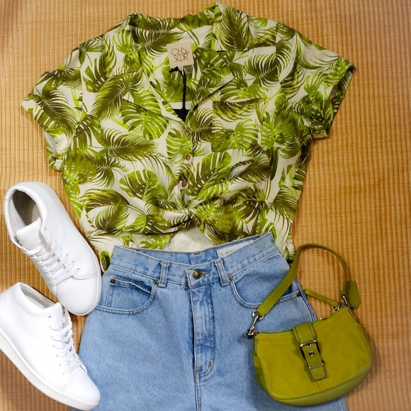 Chasor Palm Print Top - Picture 2 of 7